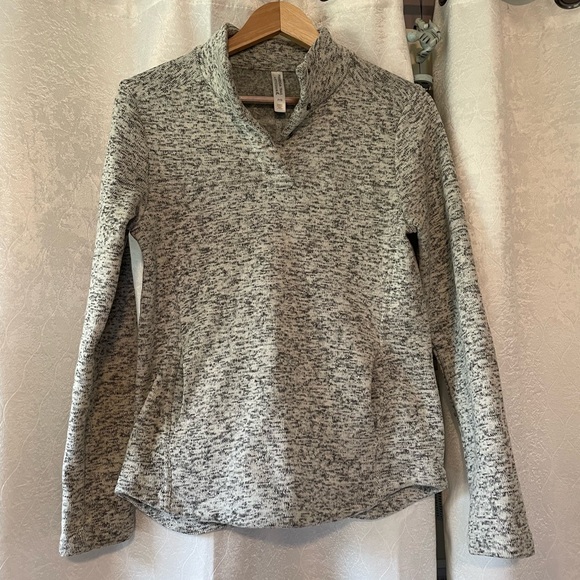 Gray Long Sleeve Pullover - Picture 1 of 3